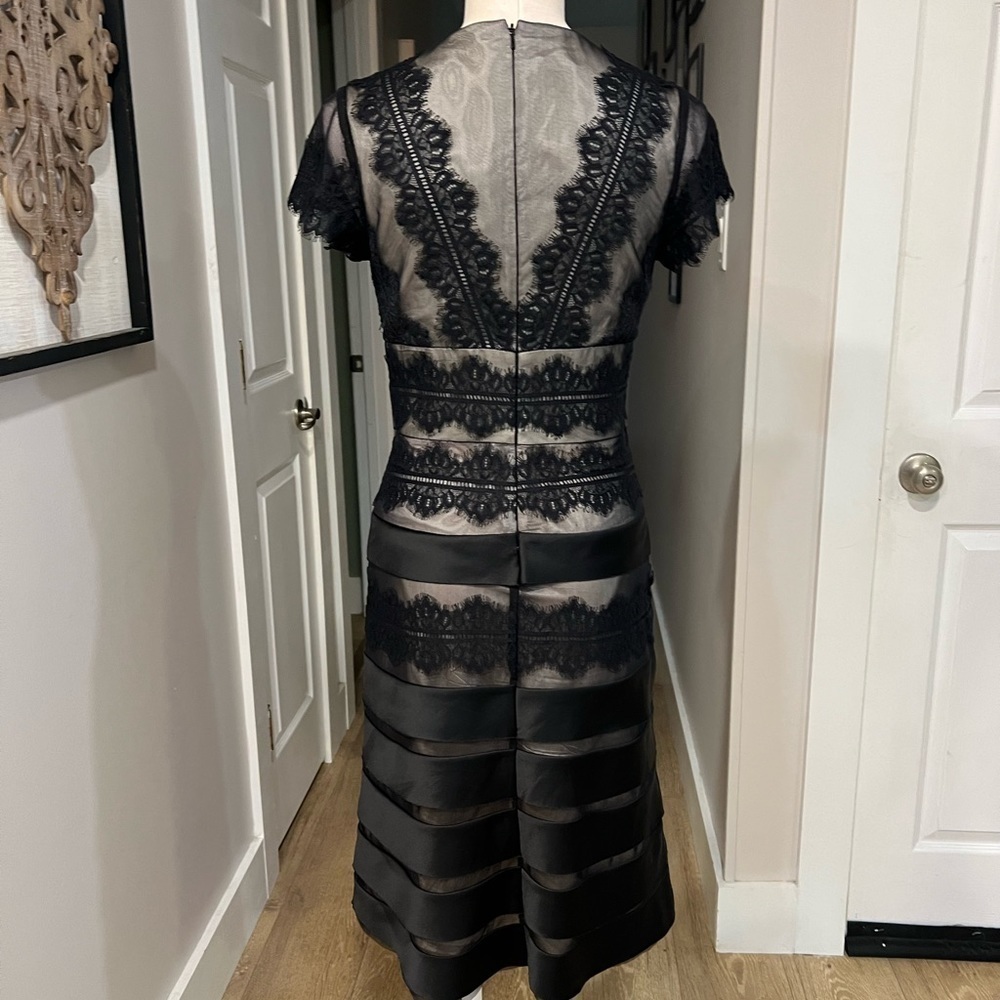 JS Collections black lace over cream lining short sleeve stunning dress - Picture 8 of 17